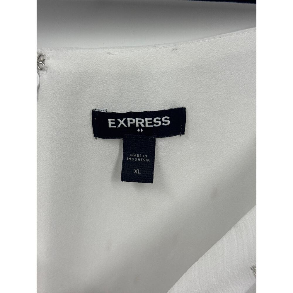 Just in 💫| Express Sheer Ruffle Gold Accent Top sz XL - Picture 5 of 6
